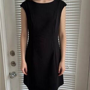 GAP Little Black Dress Cap Sleeve Fit & FlareBlack Dress size 4